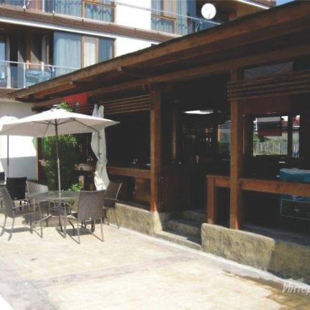 Pomorie Bay Aparthotel Екстер'єр фото
