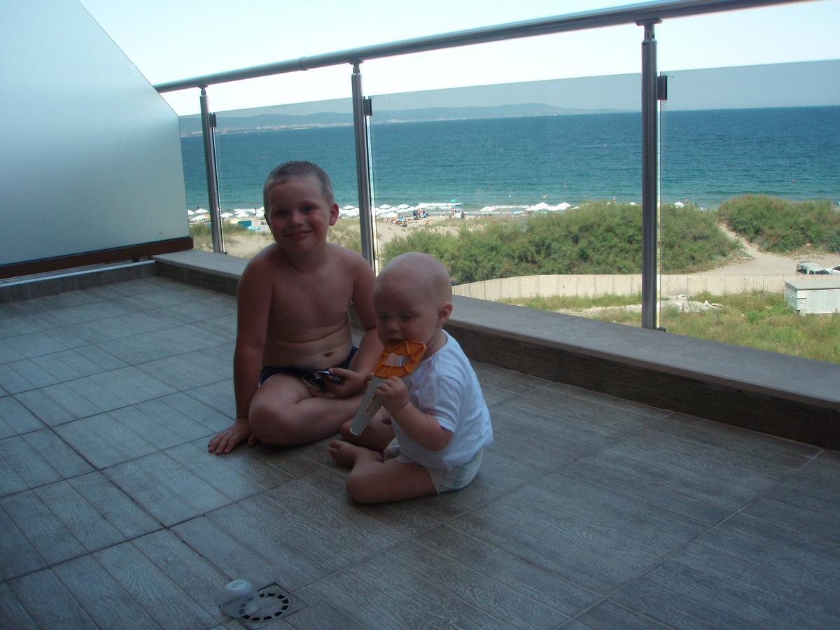 Pomorie Bay Aparthotel Екстер'єр фото
