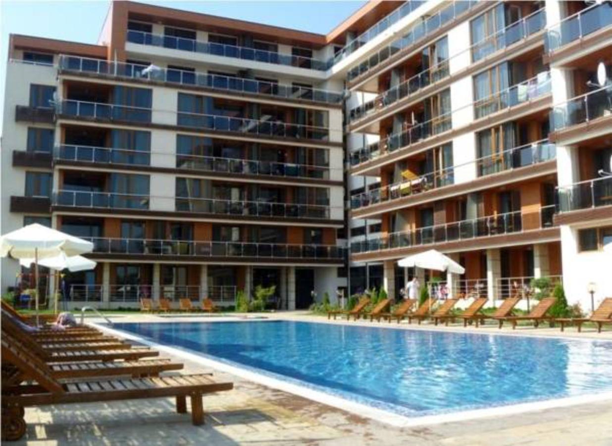 Pomorie Bay Aparthotel Екстер'єр фото