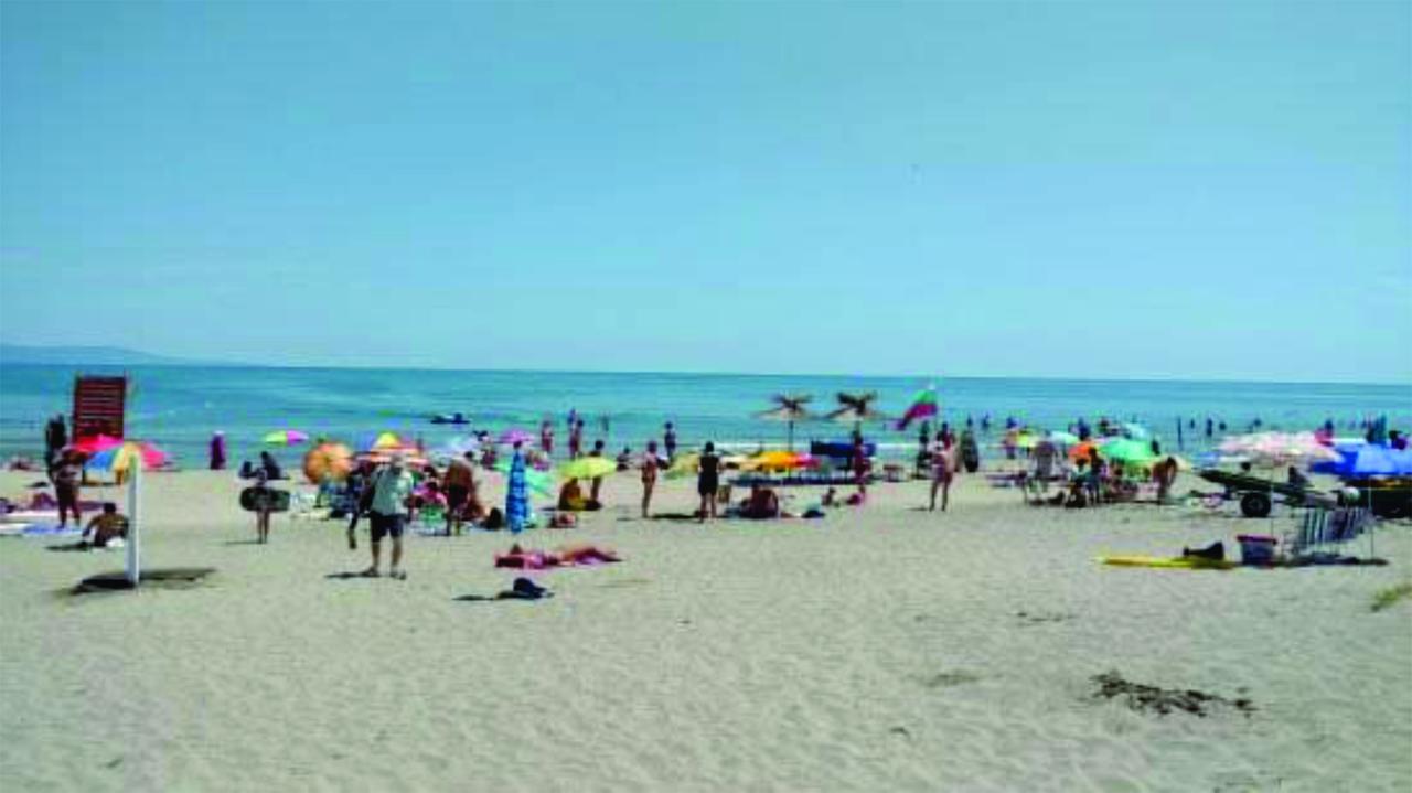 Pomorie Bay Aparthotel Екстер'єр фото